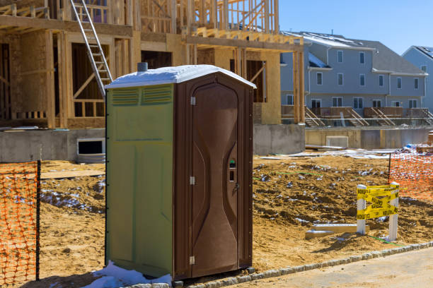 Best Portable restroom trailer rental  in Wagon Wheel, AZ